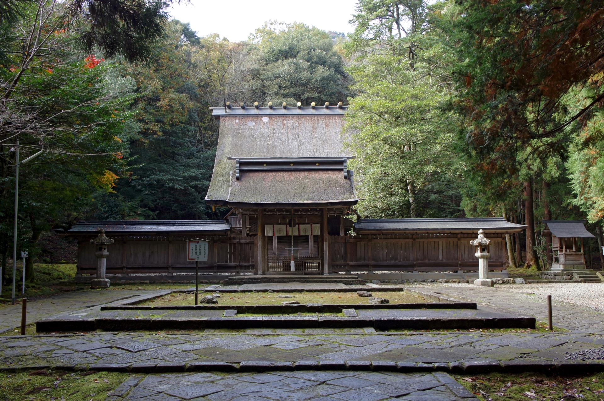 若狭彦神社上社