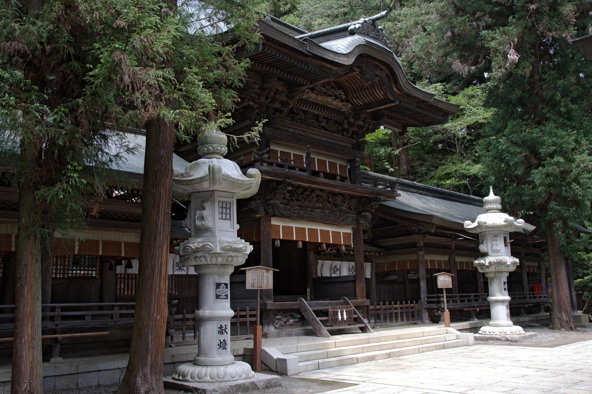 諏訪大社下社春宮