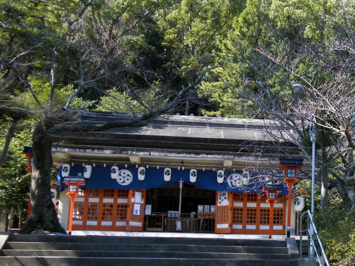 淵神社