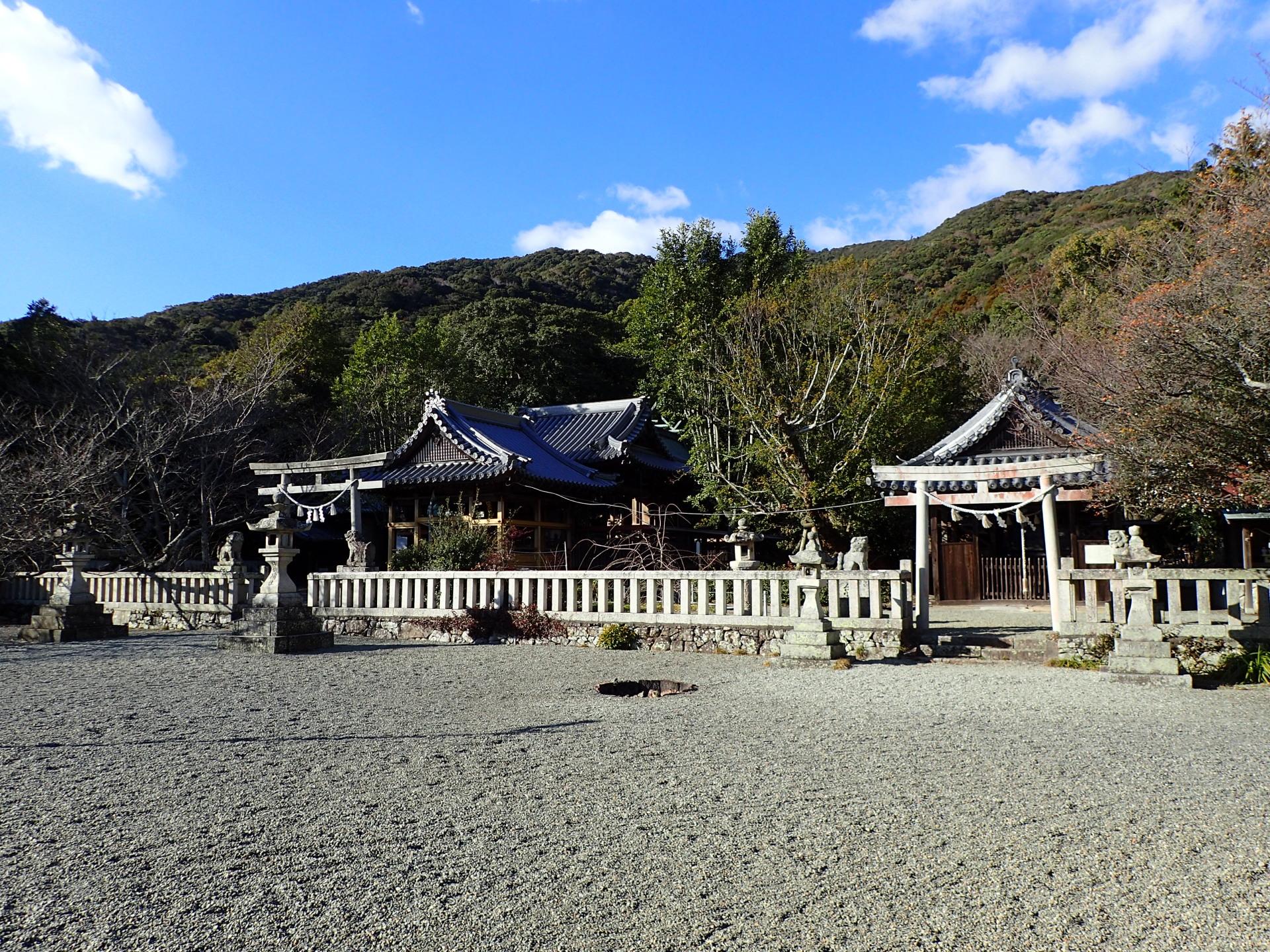御崎神社