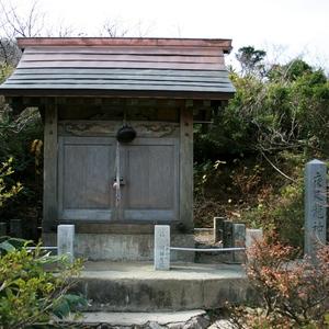 奥宮夜叉龍神社