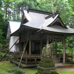 戸神社