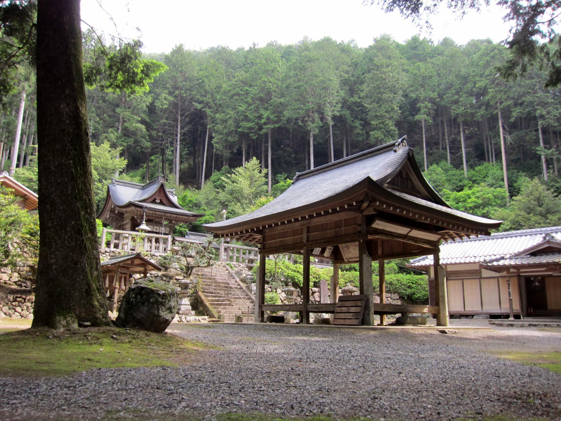 幡日佐神社