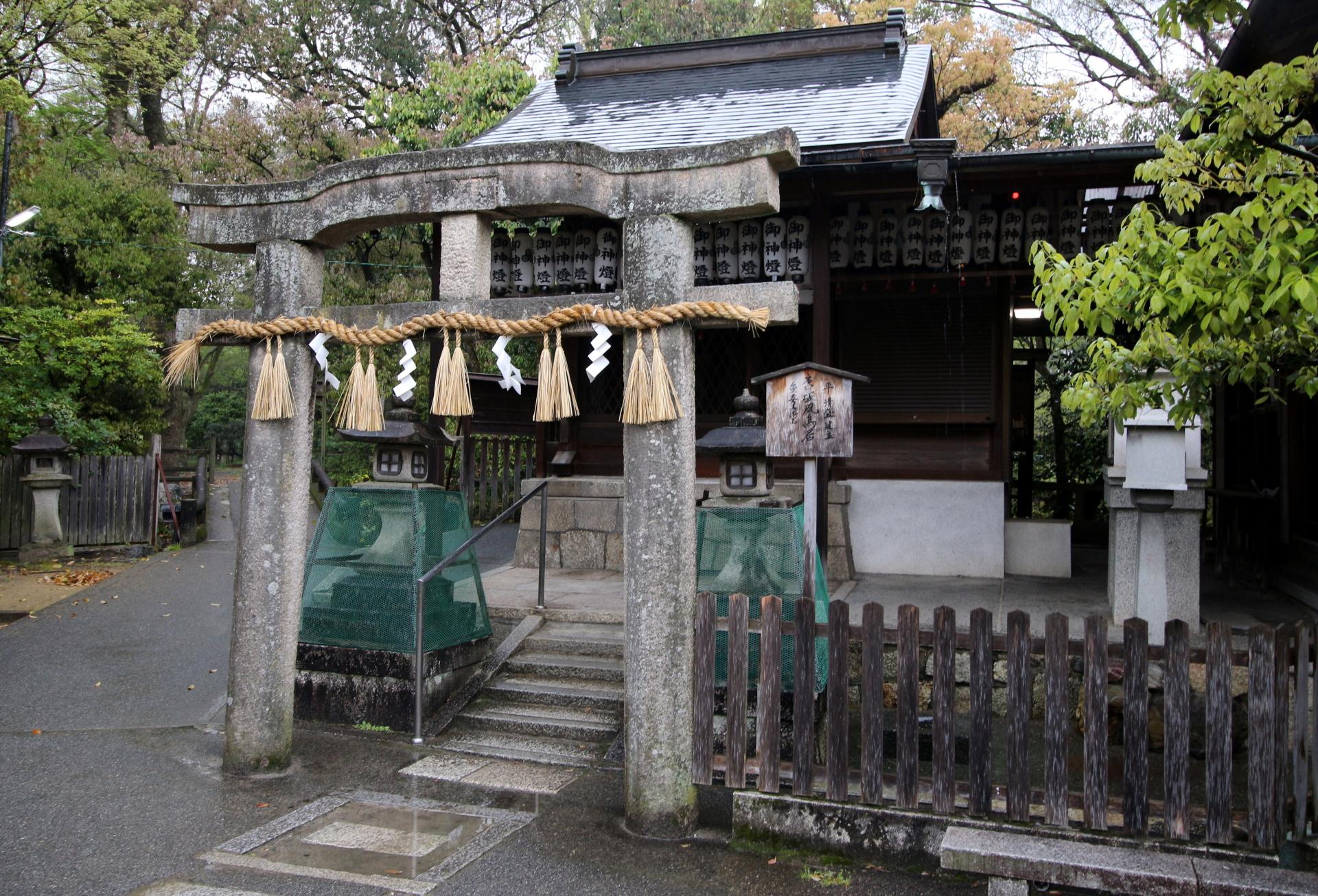 厳島神社（京都市上京区）