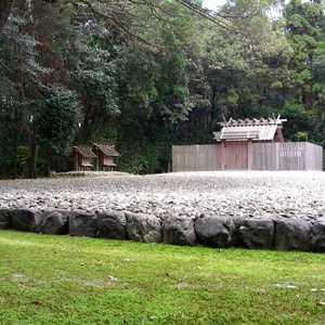 神服織機殿神社