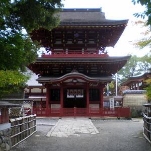 薦神社